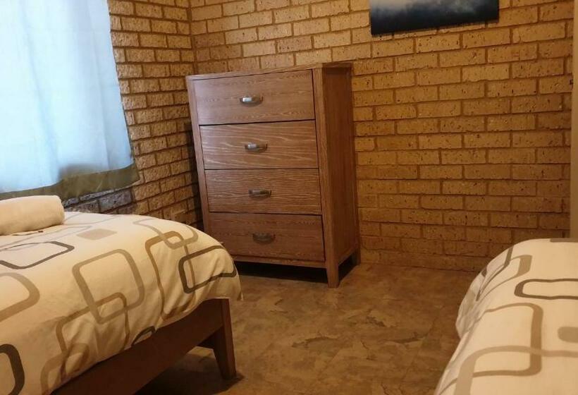 غرفة قياسية حمام مشترك, Baywatch Retreat Augusta