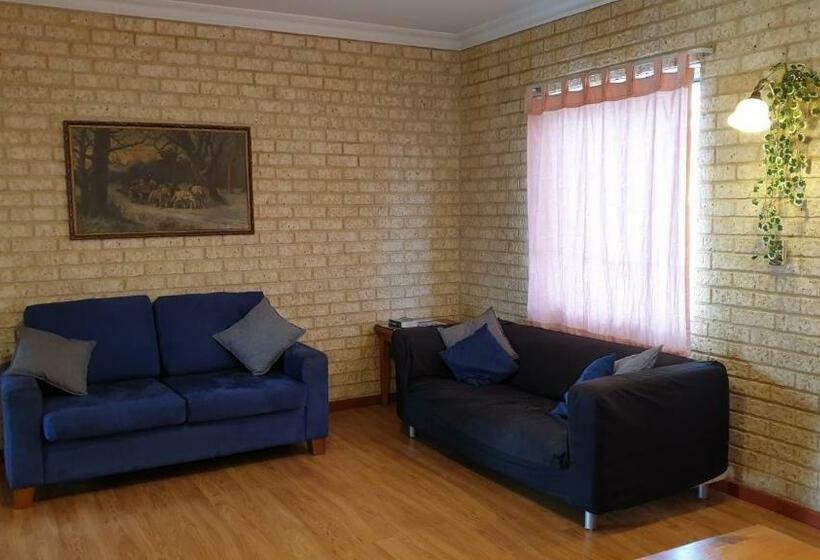 غرفة قياسية حمام مشترك, Baywatch Retreat Augusta