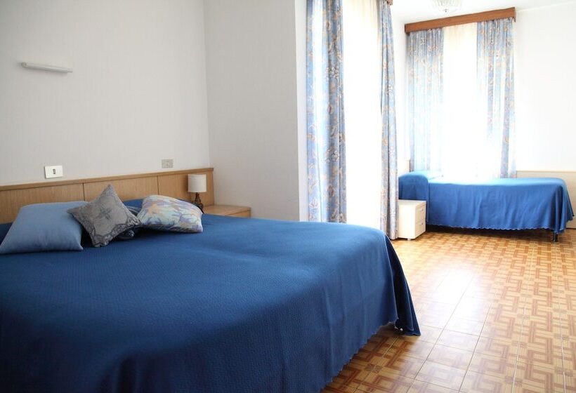 Номер Стандарт Трехместный, Hôtel Bellavista