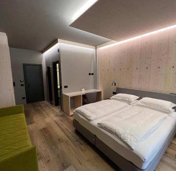 Трехместный Номер Deluxe, Miravalle