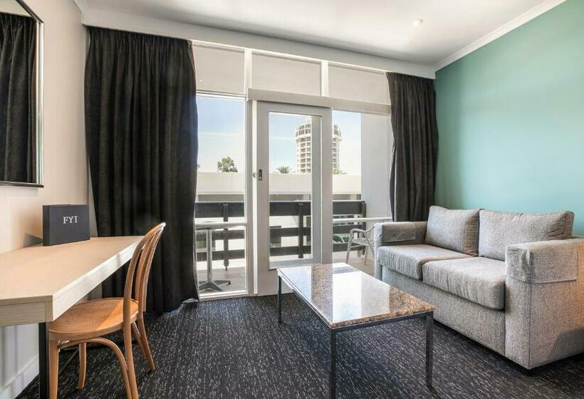 إستوديو قياسى, Nightcap At Watermark Glenelg