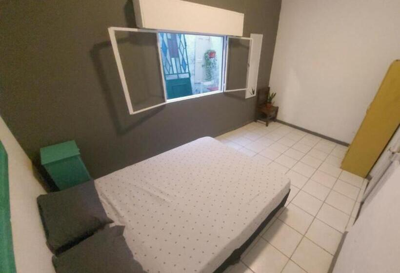 带共用浴室的标准房间, Palta Hostel