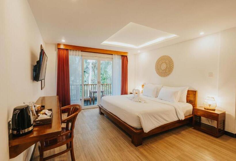 Люкс Вид на Бассейн, Alam Penari Resort Ubud