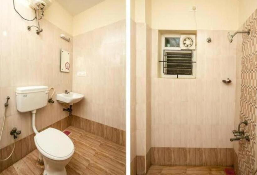 Номер Deluxe, K P Guest House