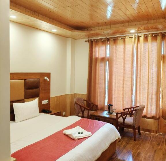 디럭스 룸, Seven Heaven Manali Scenic Mountain View Luxury Villa, Manali