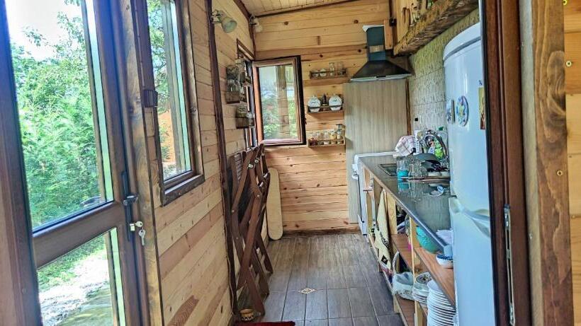 Номер Стандарт, Zellin House Of Inspiration