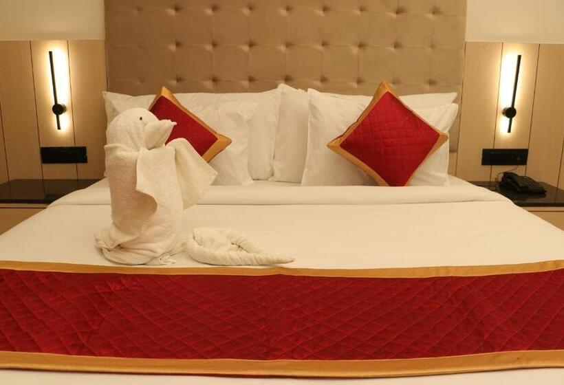 Номер Deluxe, Crown Park Luxury