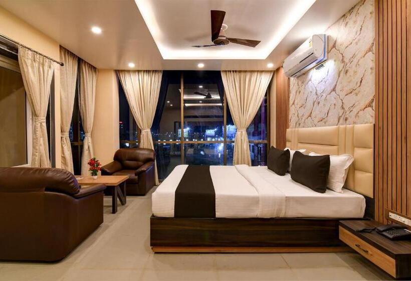 Трехместный Номер Классика, Super Townhouse Oak Bulbuli Neer