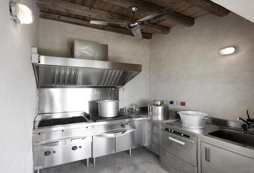 Вилла Deluxe 1 Спальня, Tenuta Busulmone Con Piscina Val Di Noto Villa & Suits