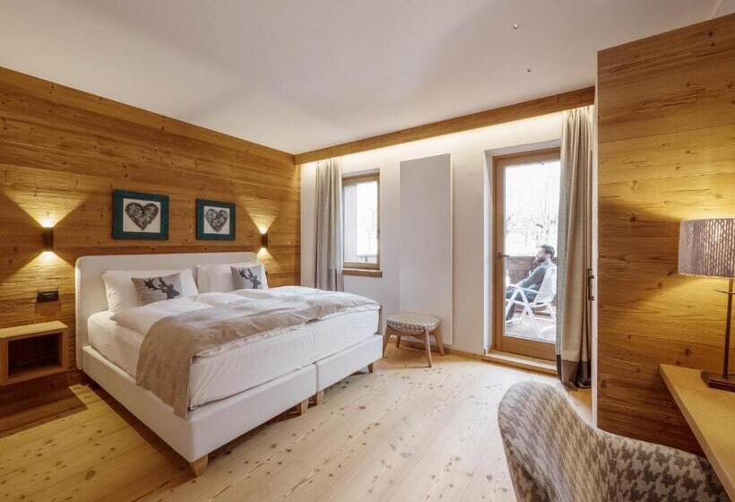 Номер Superior с Террасой, Fiori Dolomites Experience