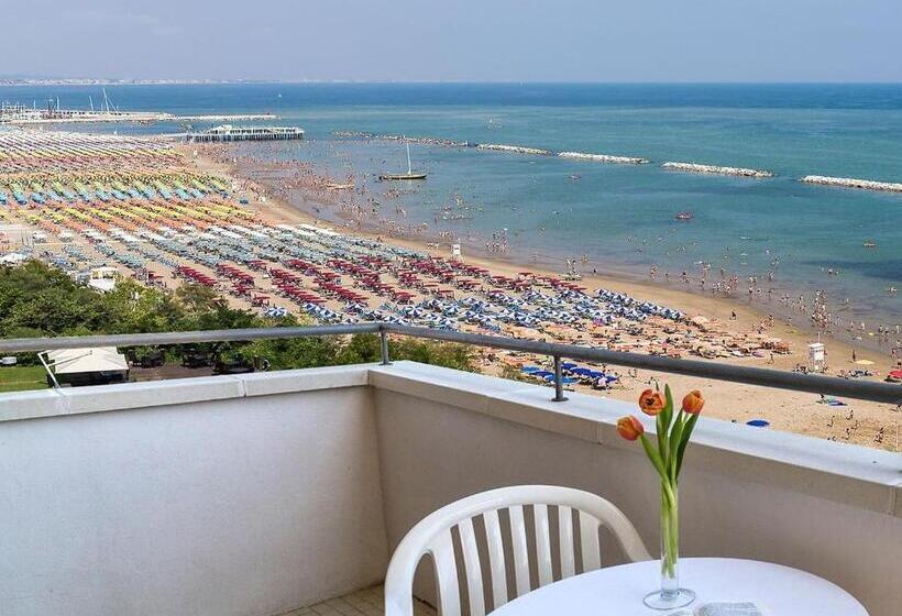 Номер Стандарт Вид на Море, Promenade