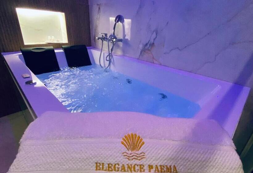 اتاق استاندارد با وان آب گرم, Elegance Paema