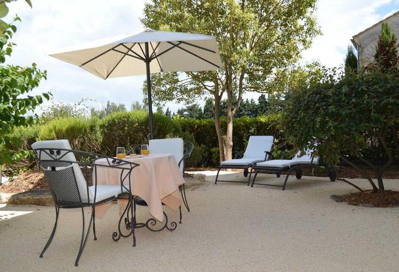Номер Стандарт Адаптированный для Инвалидов, Le Domaine D Euphony