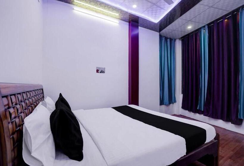 三人经典房间, Oyo Flagship Hotel Awadh Inn