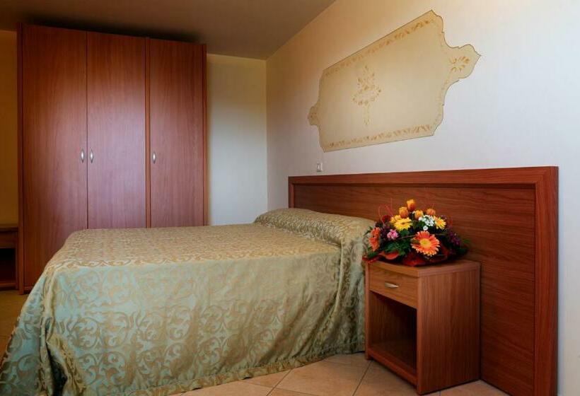 Апартаменты 3 Спальни, Salento