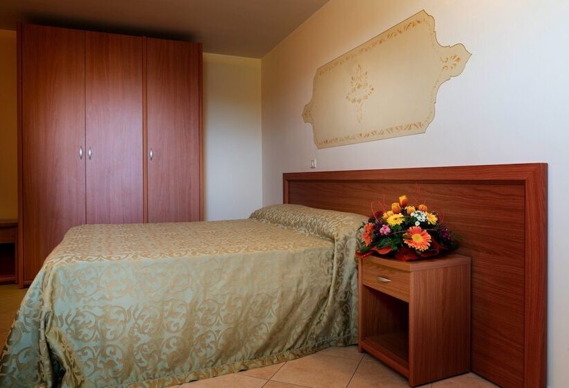 Апартаменты 3 Спальни, Salento