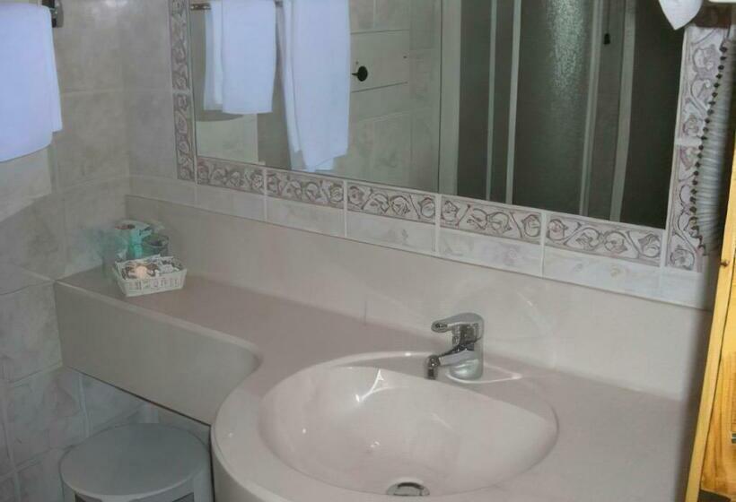 اتاق خانوادگی, Hostel San Matteo