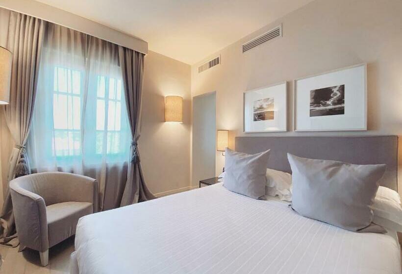 غرفة كلاسيكية, Villa Grey