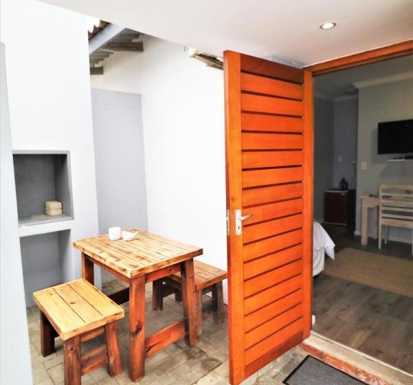 اتاق راحتی سه تخته, Tiende Laan Bed & Breakfast And Self Catering