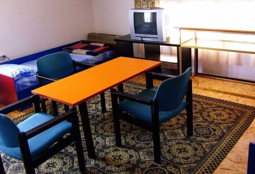 اتاق استاندارد, Hostel Domestika