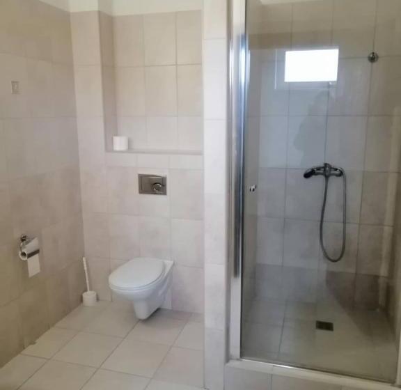 침실 1개 아파트, Motel Senec