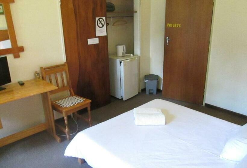 经济房, Bedrock Guesthouse