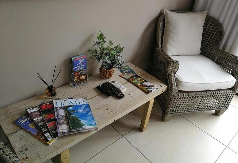 Люкс Кровать Кинг, Lavandula Manor Self Catering