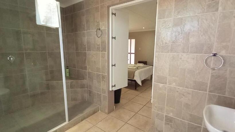 Номер Deluxe, Masada Guest House