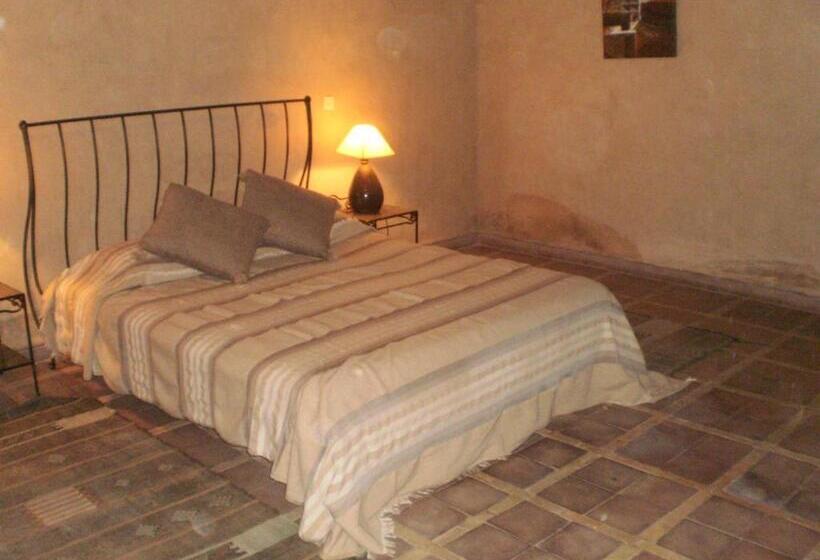 Номер Стандарт, Riad Ain Khadra