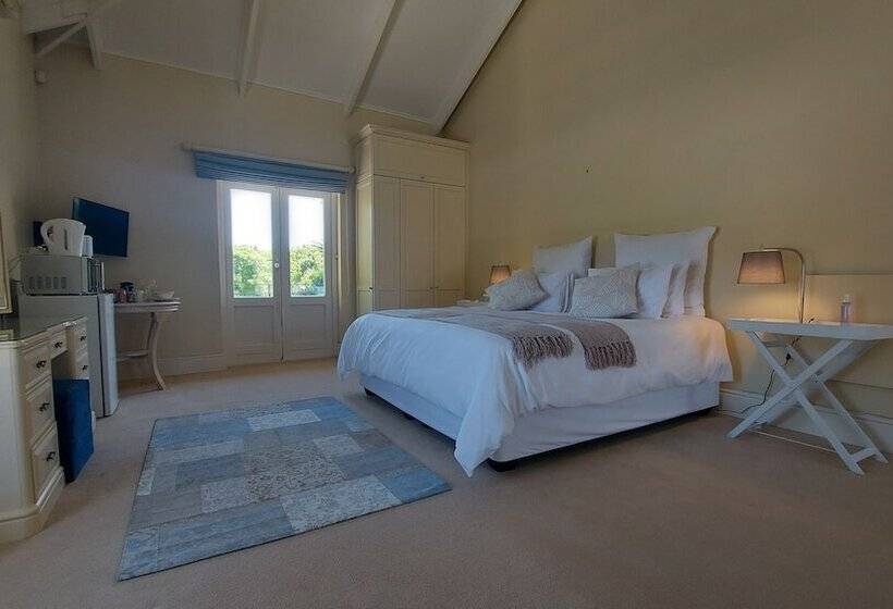 スーペリアールーム, Rustic Manor Guest House