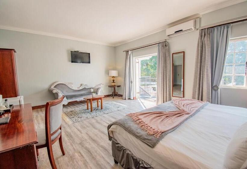 Standard Room King Size Bed, Emakhosini Boutique