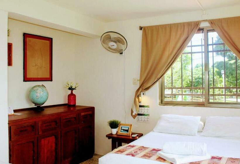 バスルーム共有のトリプルスタンダード, Hostal & Suites Pata De Perro
