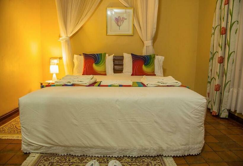 بنگله خانوادگی, Fort Motel