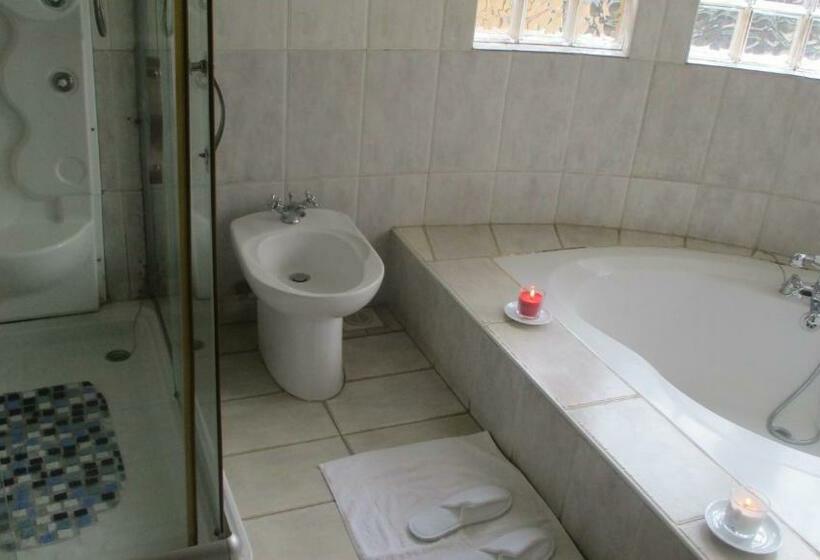 بنگله خانوادگی, Fort Motel