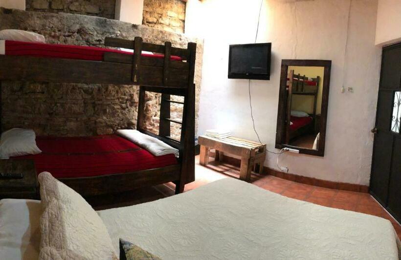 اتاق استاندارد با سرویس بهداشتی مشترک, Hostal Antigüeño