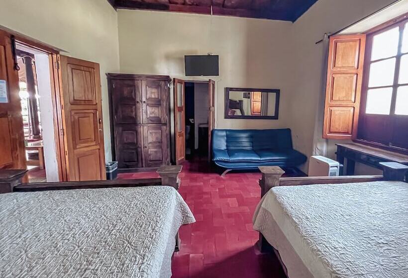 اتاق استاندارد, Hostal Antigüeño