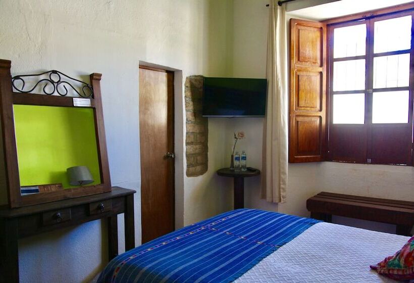 اتاق استاندارد, Hostal Antigüeño