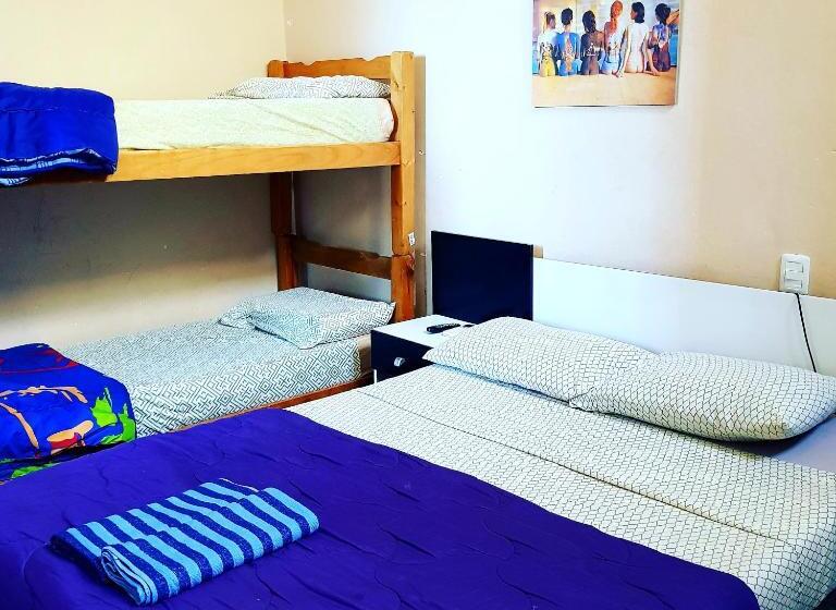 ファミリールーム, Montevideo Port Hostel