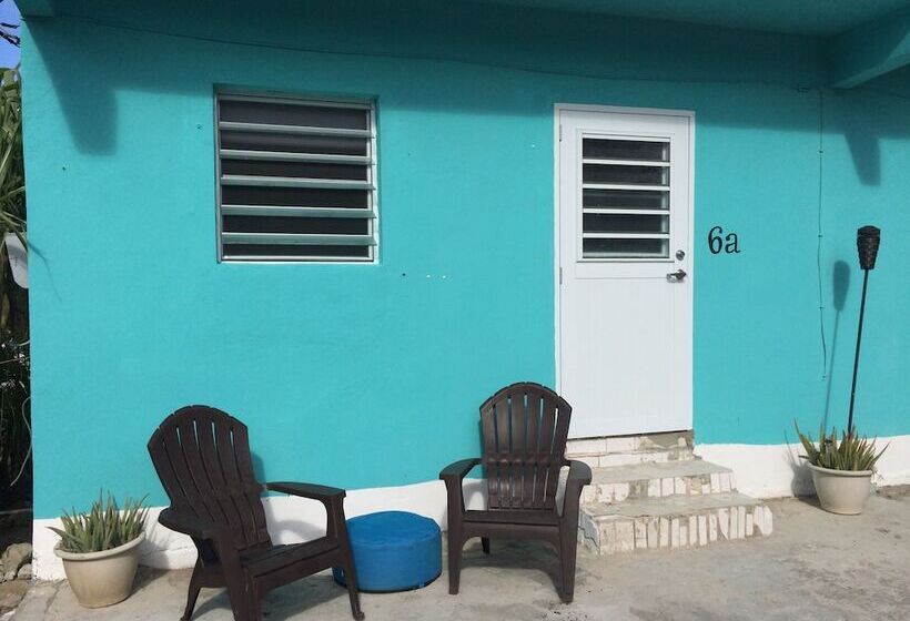 اتاق پایه با سرویس بهداشتی مشترک, Vicky S Keys Hostel
