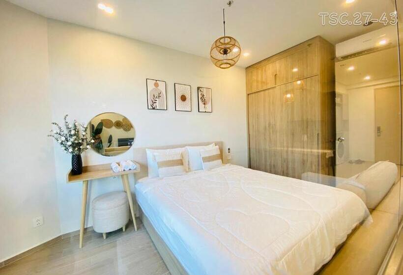 اتاق استاندارد با بالکن, Tn Homestay