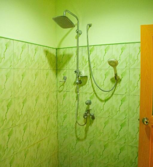 Номер Стандарт с Балконом, Lake Edge Holiday Inn