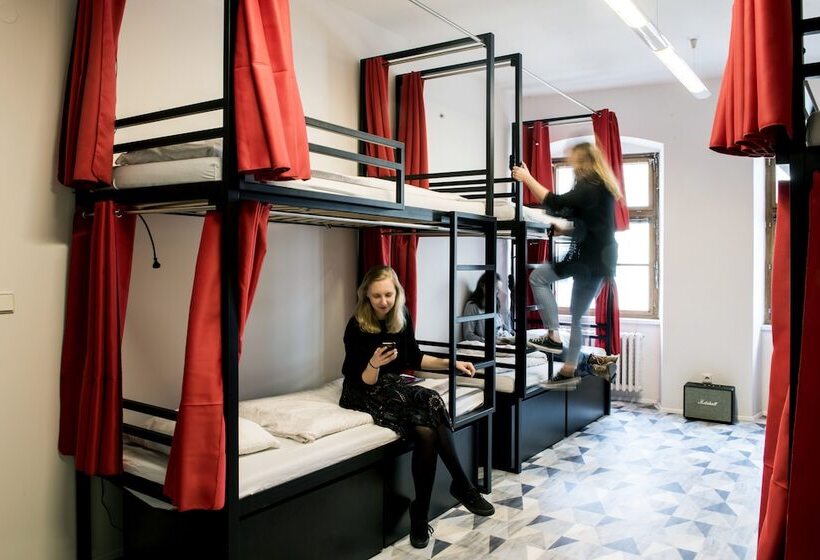 Кровать в Общей Комнате, Hostel Eleven