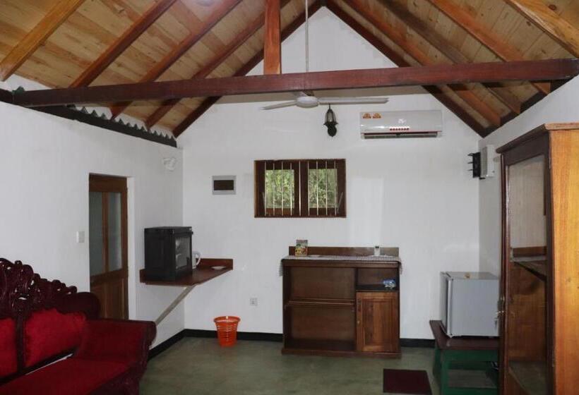 Семейный Номер Вид на Сад, Green Hill Cottage