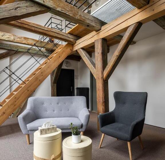 Номер Economy, A Hostel Zámecký Pivovar Litomyšl