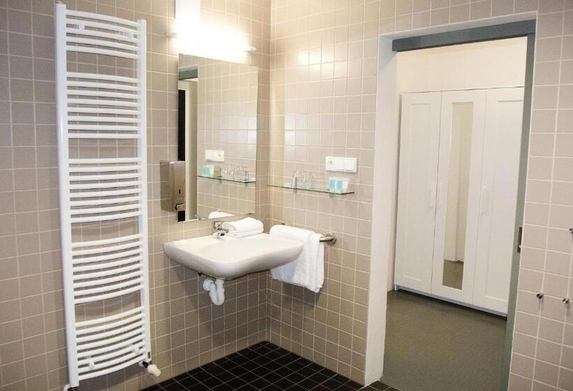 장애인을 위한 스탠다드 룸, A Hostel Zámecký Pivovar Litomyšl