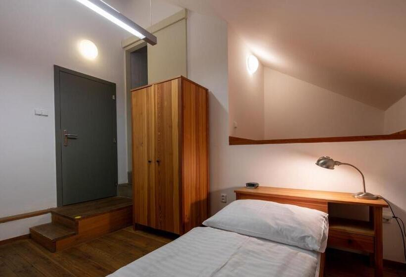 Номер Стандарт Индивидуальный, A Hostel Zámecký Pivovar Litomyšl