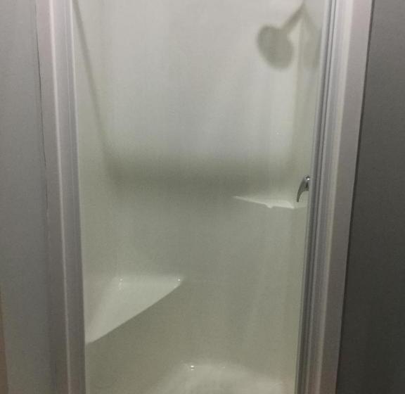 Кровать в Общей Комнате, Ivorytowers Accommodation