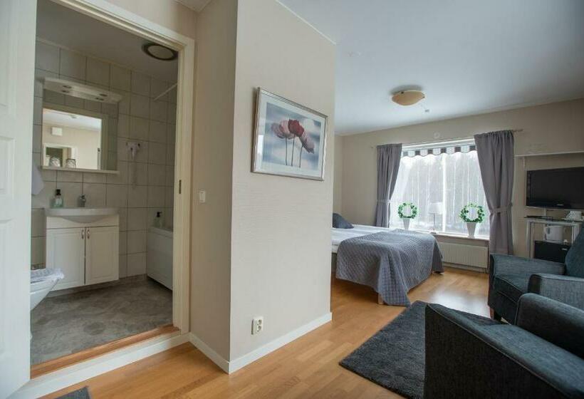 Номер Deluxe с Гидромассажем, L Strandvillan B&b