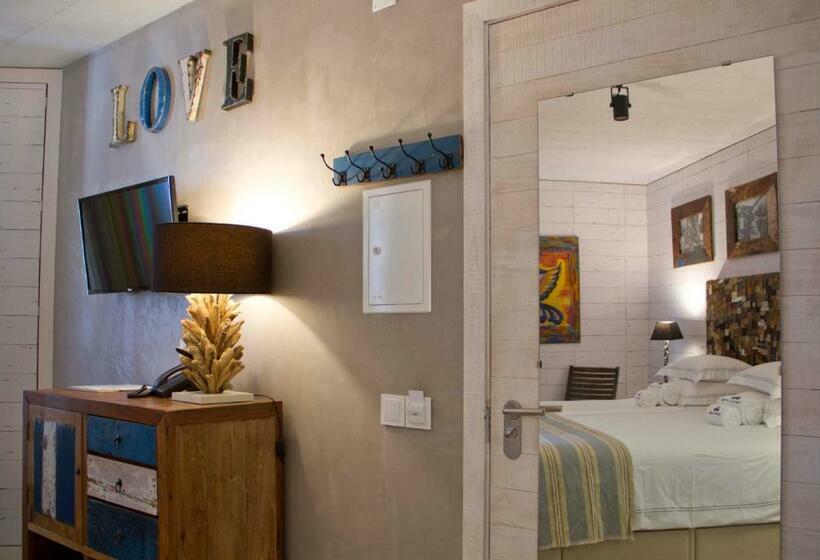 스탠다드 룸, Surfers Lodge Peniche