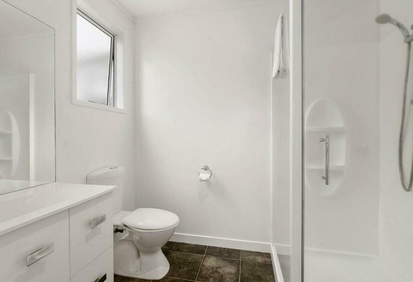스탠다드 룸 킹사이즈 침대, Lakes Lodge Rotorua
